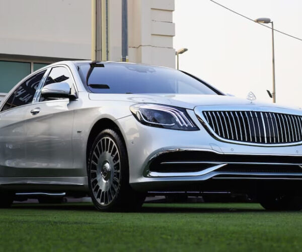 Mercedes-Benz S-Class S550