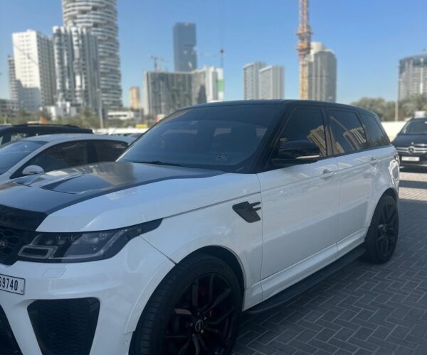 Range Rover Sport – Supercharged V8 SVR
