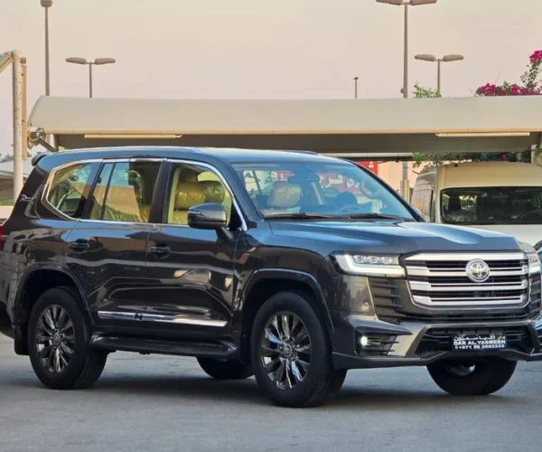 Toyota Land Cruiser GXR Facelift 2023