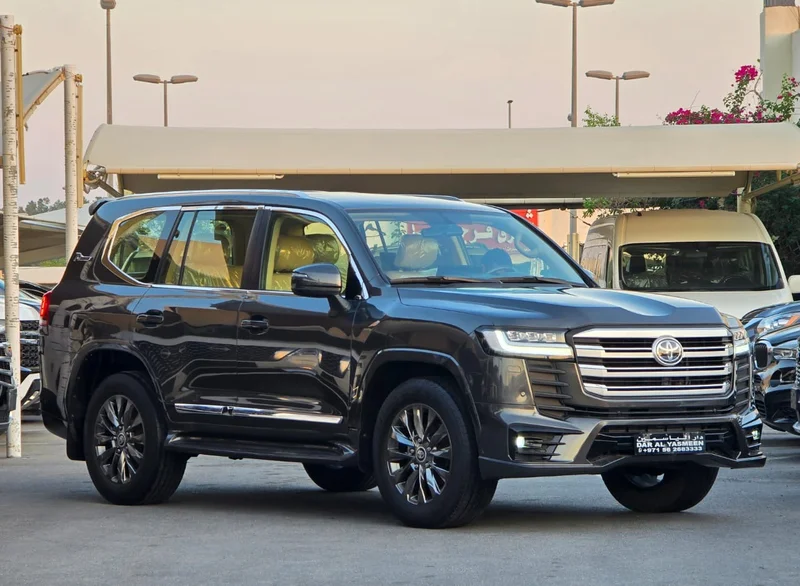 Toyota Land Cruiser GXR Facelift 2023
